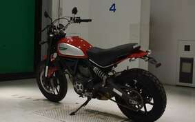 DUCATI SCRAMBLER ICON 2015