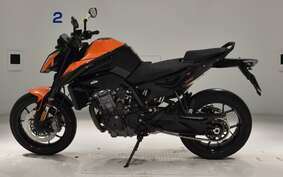 KTM 890 DUKE 2022