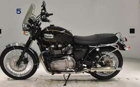 TRIUMPH BONNEVILLE T100 2014