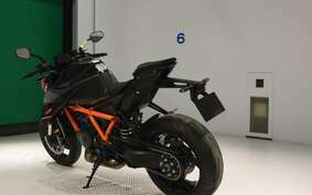 KTM 1290 SUPER DUKE R 2021