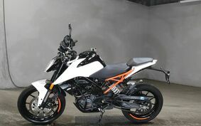 KTM 125 DUKE JPA40