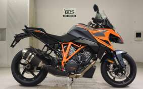 KTM 1290 SUPER DUKE GT 2024