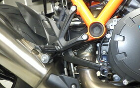 KTM 1290 SUPER DUKE R 2020 V3904