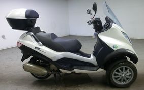 PIAGGIO MP3 Hybrid M651