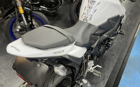 SUZUKI GSR750 2016 C5112