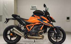 KTM 1290 SUPER DUKE R 2021 V3940