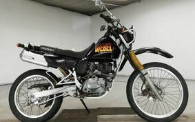 SUZUKI DJEBEL 200 (DR200SE) SH42A