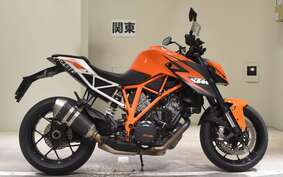 KTM 1290 SUPER DUKE R 2015 V3940