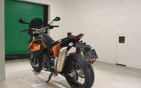 KTM 690 SUPERMOTO 2009 L1S40