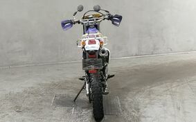 SUZUKI DR250R SJ45A