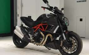 DUCATI DIAVEL 2013