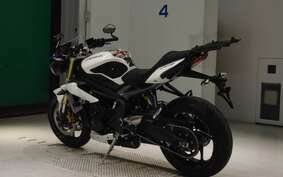 TRIUMPH STREET TRIPLE 85 2014