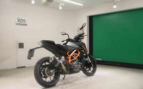 KTM 390 DUKE 2023