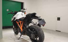 KTM 1290 SUPER DUKE R 2019 V3940