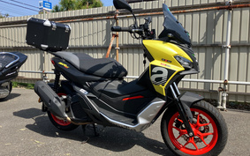 APRILIA SR GT200