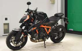 KTM 1290 SUPER DUKE R 2021 V3940