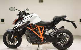 KTM 1290 SUPER DUKE R 2019 V3940