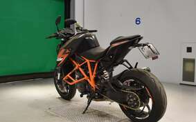 KTM 1290 SUPER DUKE R 2015 V3940