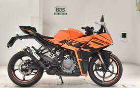 KTM 390 RC 2023 JYJ40