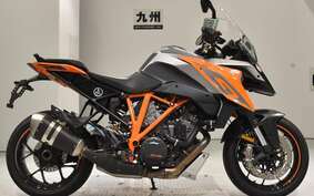 KTM 1290 SUPER DUKE GT 2016 V6940