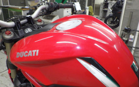 DUCATI STREETFIGHTER 848 2012