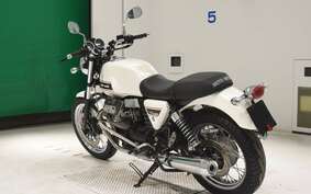 MOTO GUZZI V7 CLASSIC 2011