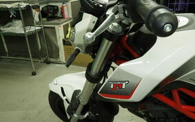 BENELLI TNT125