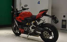 DUCATI STREETFIGHTER V2 2024