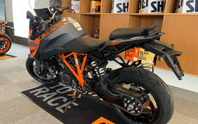 KTM 1290 SUPER DUKE GT 2024 V6940