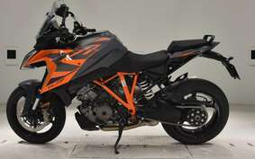 KTM 1290 SUPER DUKE GT 2024