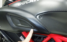 DUCATI DIAVEL Carbon 2018