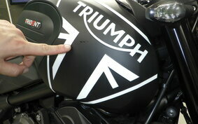 TRIUMPH TRIDENT 660 2022 GL10U3