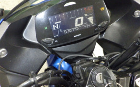 SUZUKI GIXXER 250 SF