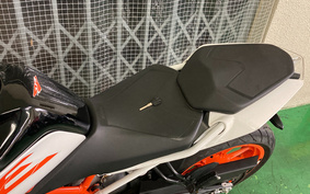 KTM 390 DUKE 2020 JPJ40