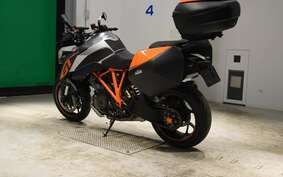 KTM 1290 SUPER DUKE GT 2017 V6940