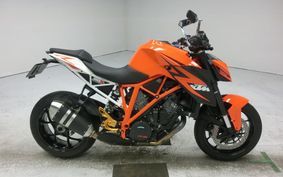 KTM 1290 SUPER DUKE R 2015 V3940