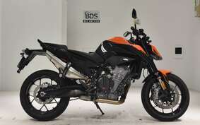 KTM 890 DUKE 2022