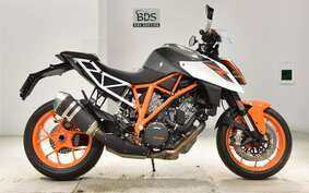 KTM 1290 SUPER DUKE R 2018 V3940