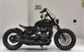 TRIUMPH BONNEVILLE BOBBER 2023 AD84HW