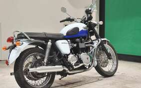 TRIUMPH BONNEVILLE T100 2010