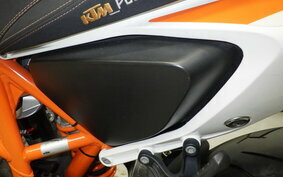 KTM 690 DUKE R 2013 LDU40