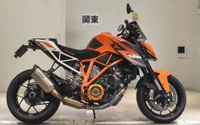 KTM 1290 SUPER DUKE R 2014 V3940