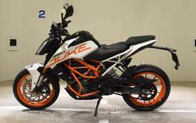 KTM 390 DUKE 2017 JPJ40