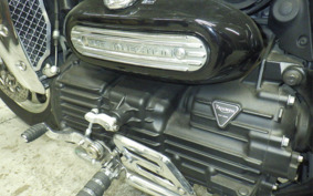 TRIUMPH ROCKET III 2005