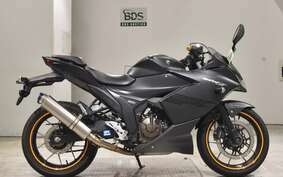 SUZUKI GIXXER 250 SF ED22B