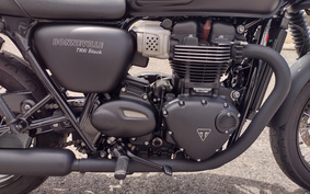 TRIUMPH BONNEVILLE T100 2017 DAD70G