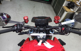 DUCATI STREETFIGHTER V4 S 2023