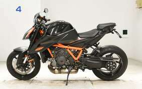 KTM 1290 SUPER DUKE R 2020 V3904