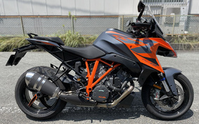 KTM 1290 SUPER DUKE GT 2023 V6940