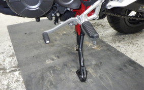 BENELLI TNT125